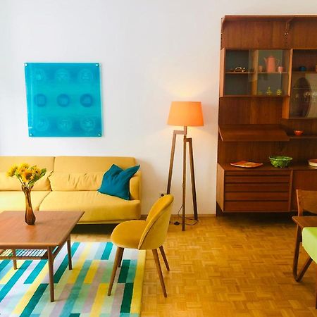 Vintage Design Apartments Wina Bagian luar foto