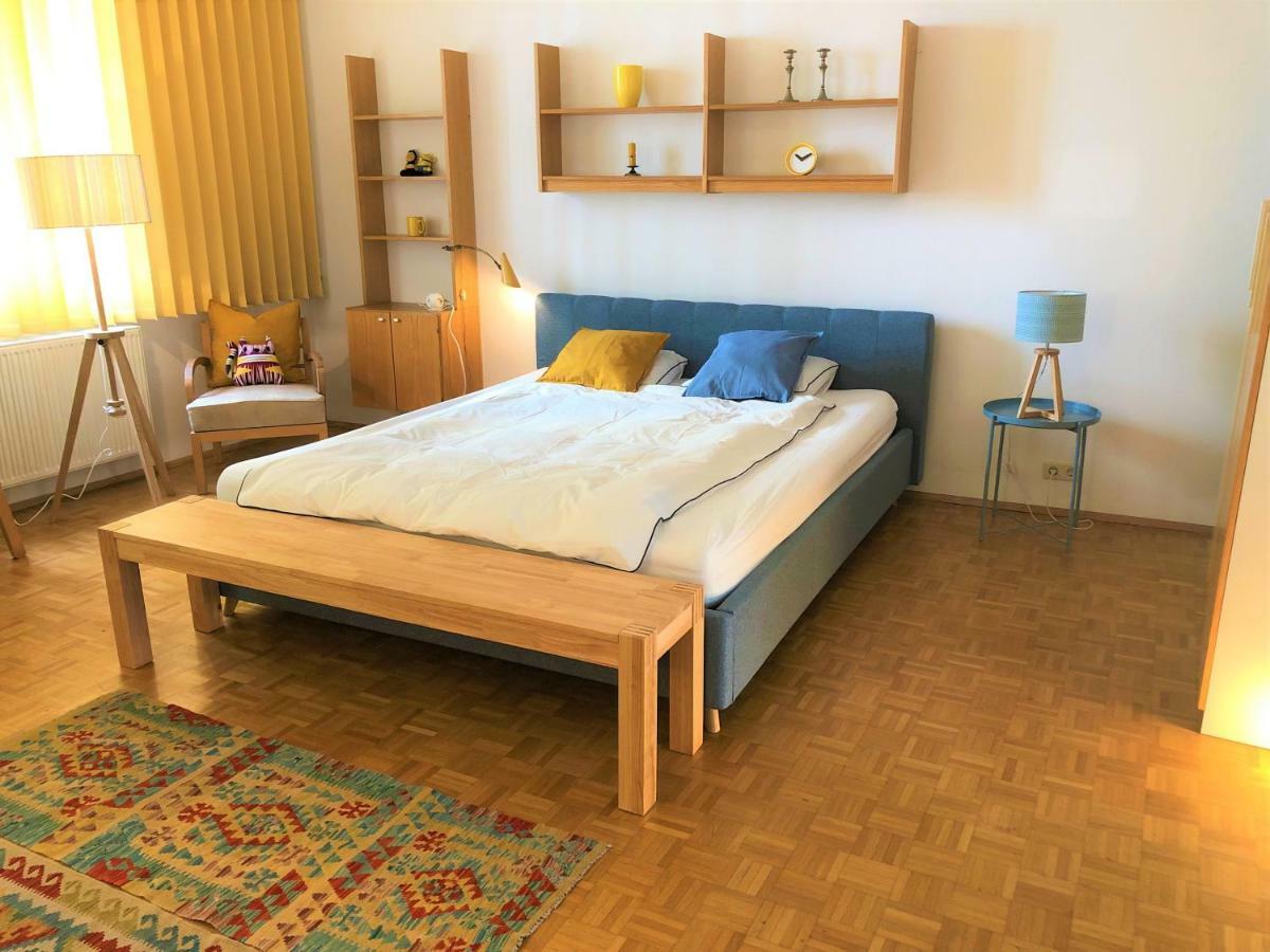Vintage Design Apartments Wina Bagian luar foto