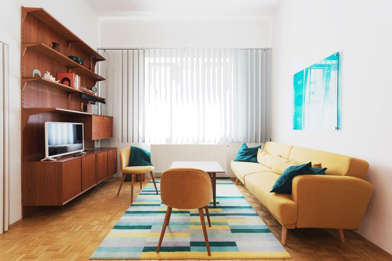 Vintage Design Apartments Wina Bagian luar foto